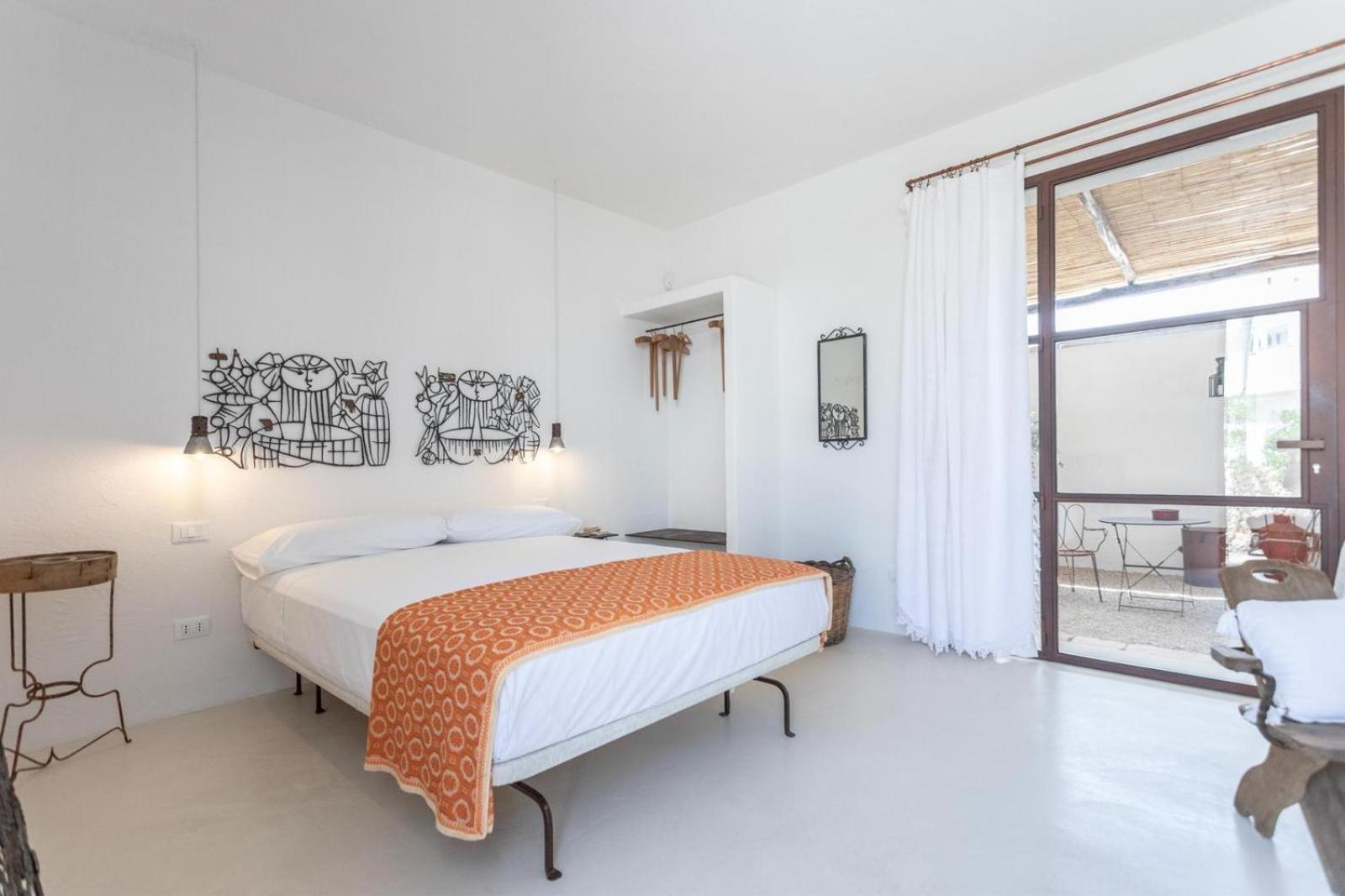 לינה וארוחת בוקר סנט'איזידורו Trullo Santovia מראה חיצוני תמונה